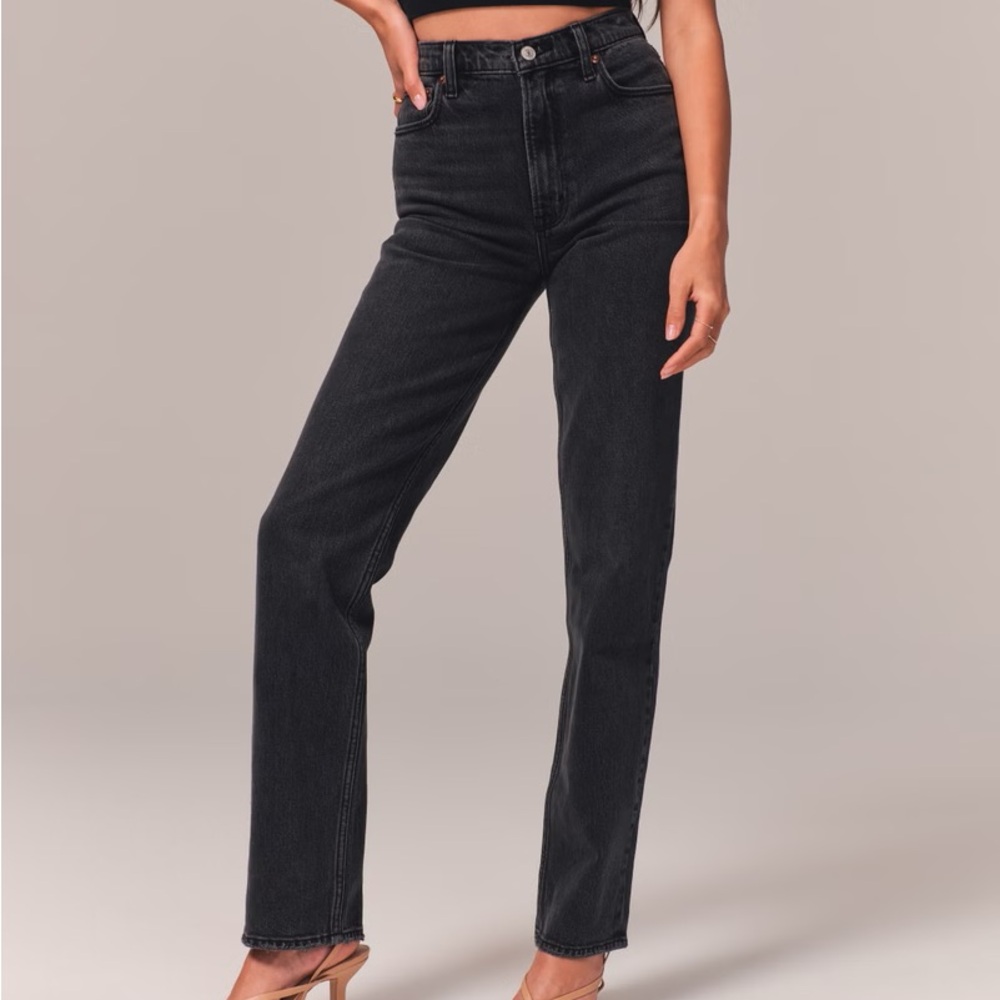 Abercrombie Ultra High Rise 90s Straight Jean